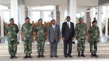 Pourquoi Kabila applique-t-il la stratégie du renforcement positif dans l'armée ?