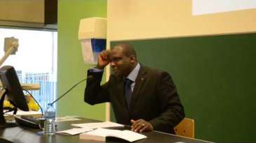 Jean-Jacques Wondo Omanyundu présente son livre 