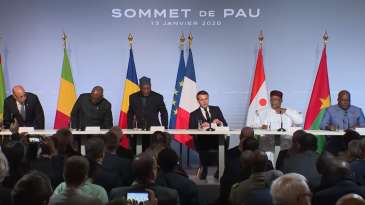 Ndjamena 2021-Elysée 2022 - Leslie Varenne